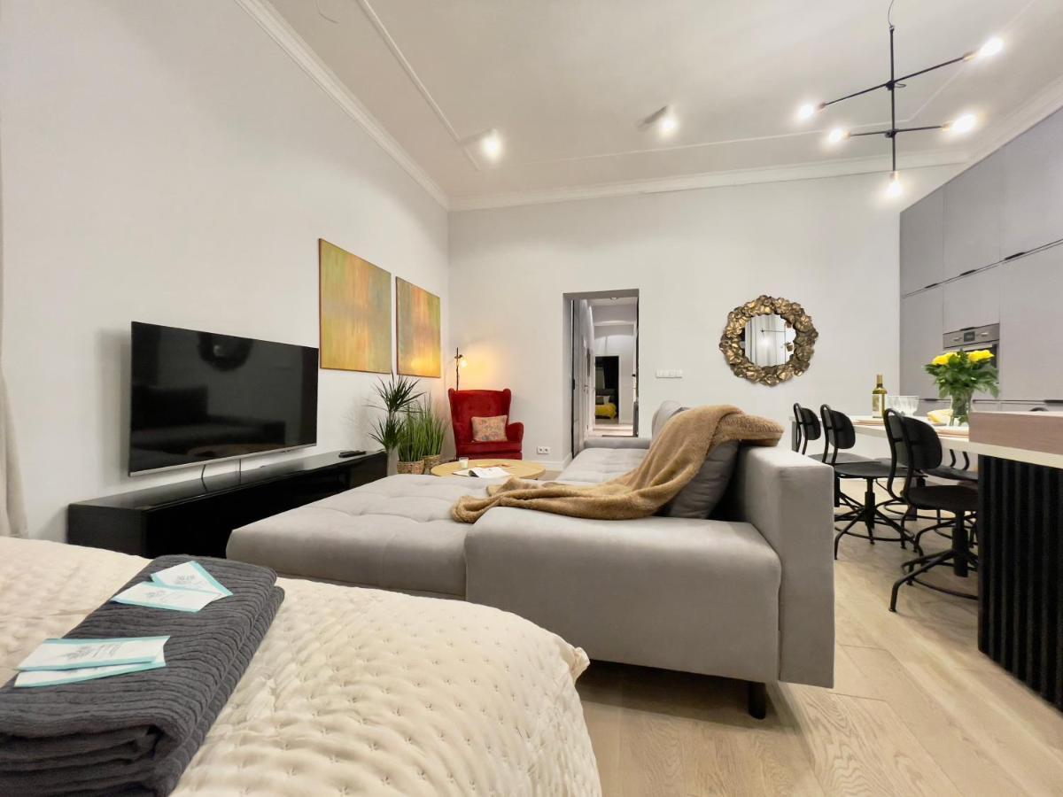 Spacious Apart In The Center- Main Square 300M - Wroclaw — Photos 2